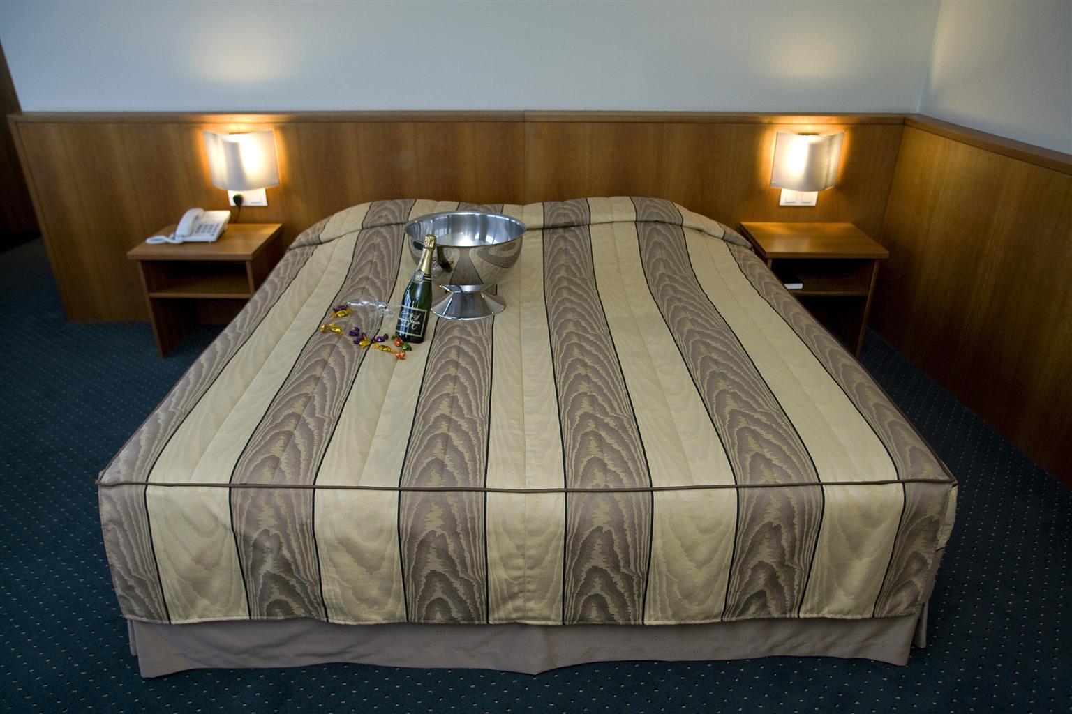 Hotel Pax Diksmuide Exteriör bild